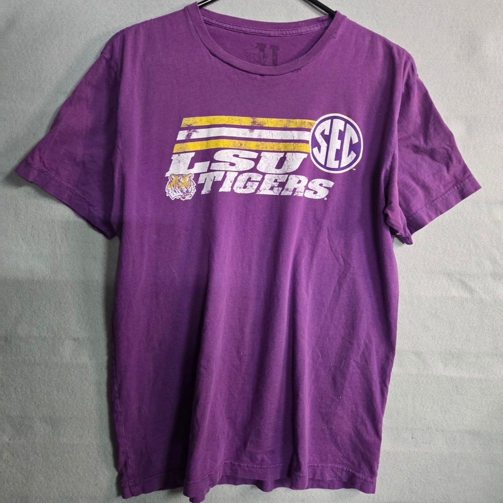 LSU Tigers SEC Purple Distressed Graphic T-Shirt Gameday Size L